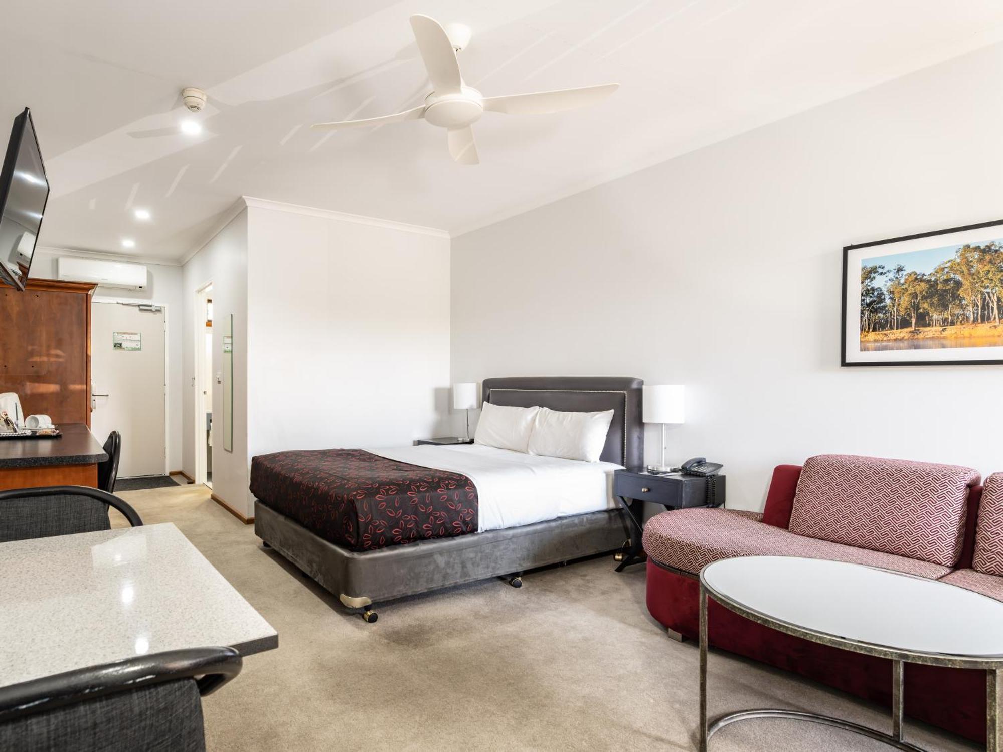 Hotel Ренмарк Екстериор снимка