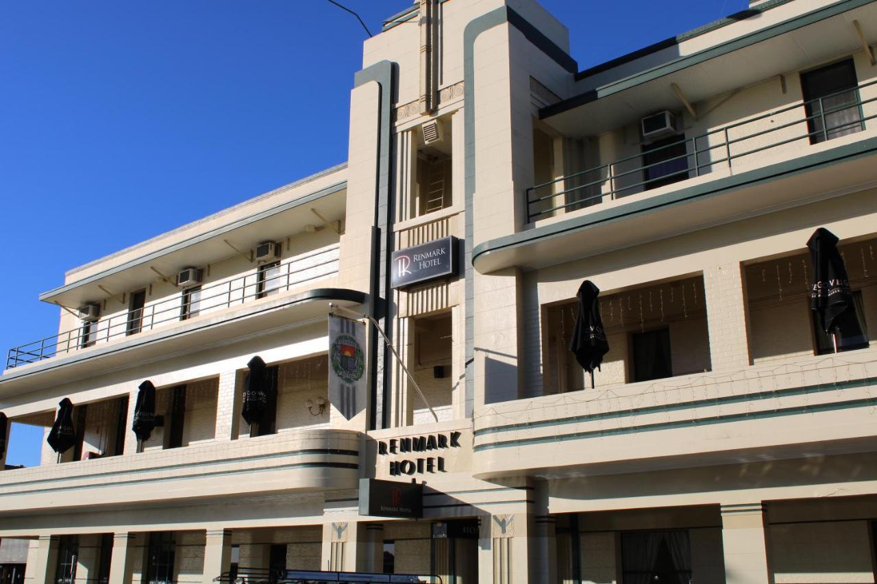 Hotel Ренмарк Екстериор снимка